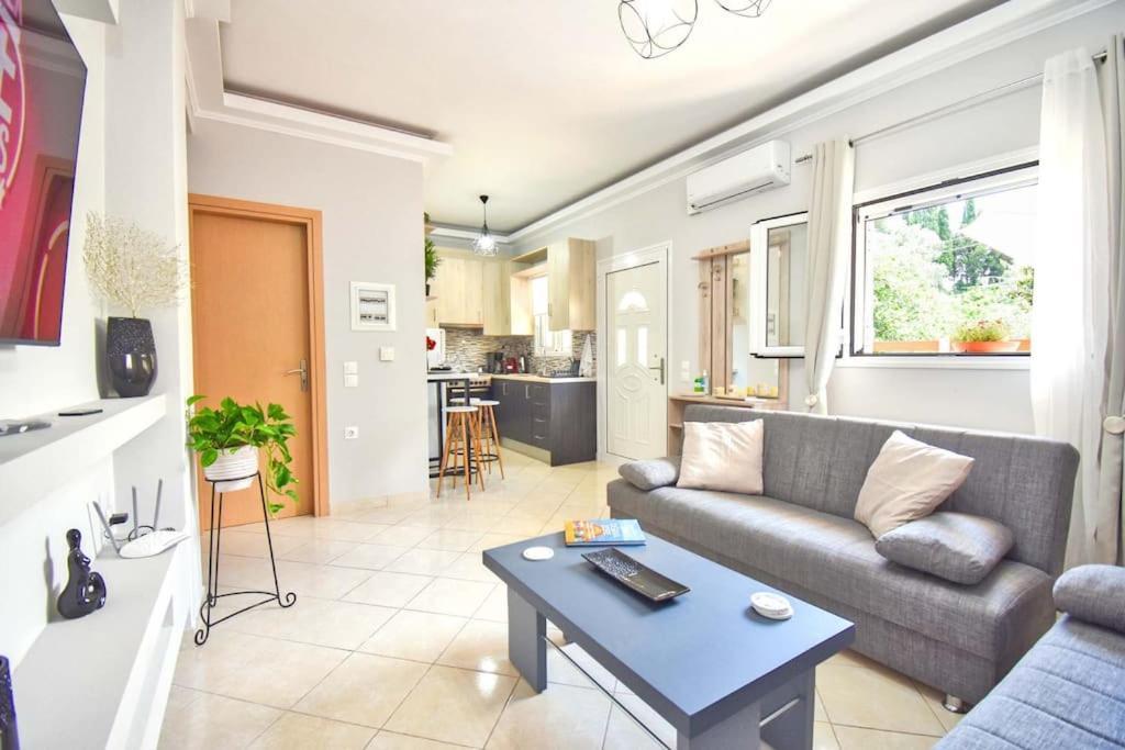 Kosmas Family House Apartment Kanali  Luaran gambar